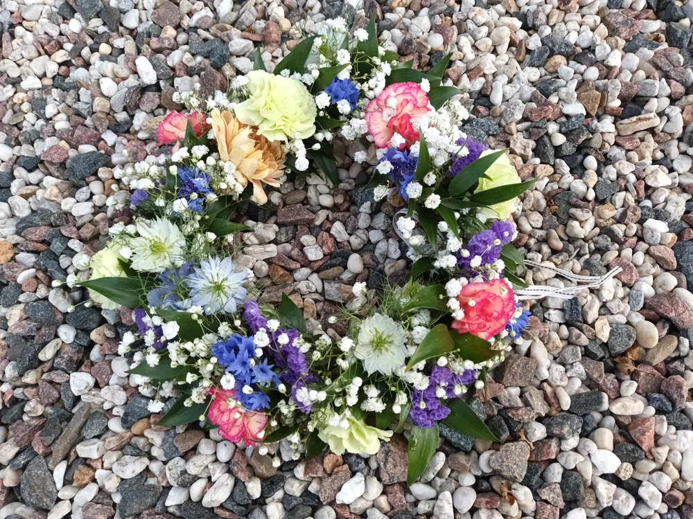 Lär dig binda kransar och buketter